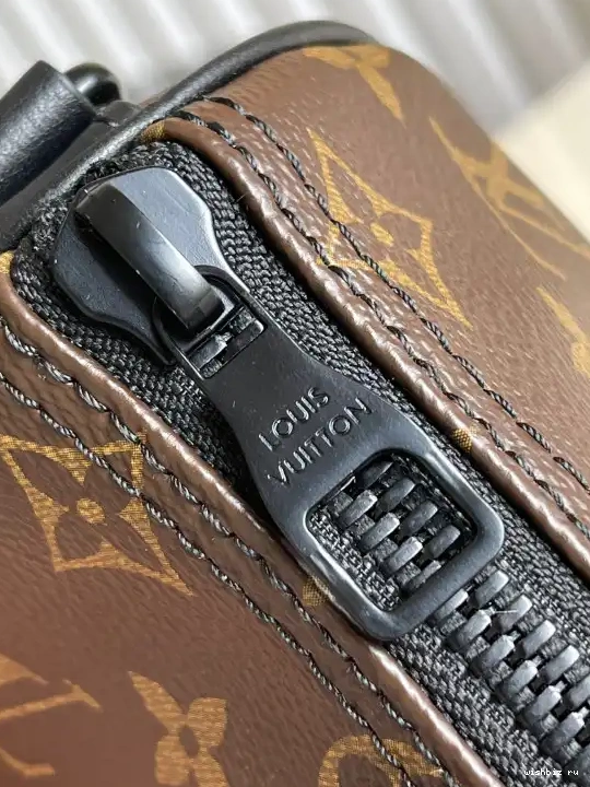WIS XS KEEPALL LOUIS VUITTON 0607